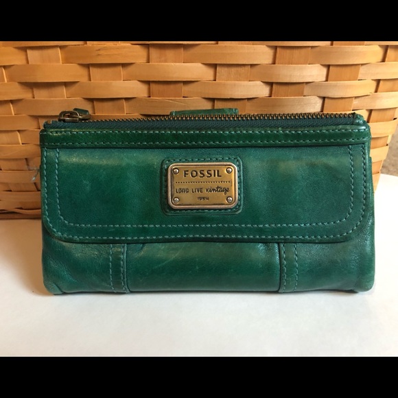 Fossil Accessories - ⭐️Fossil Long Live Vintage Wallet